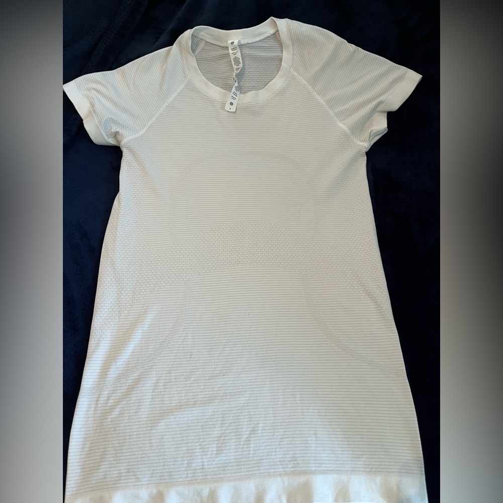 Lululemon Swiftly size 4
